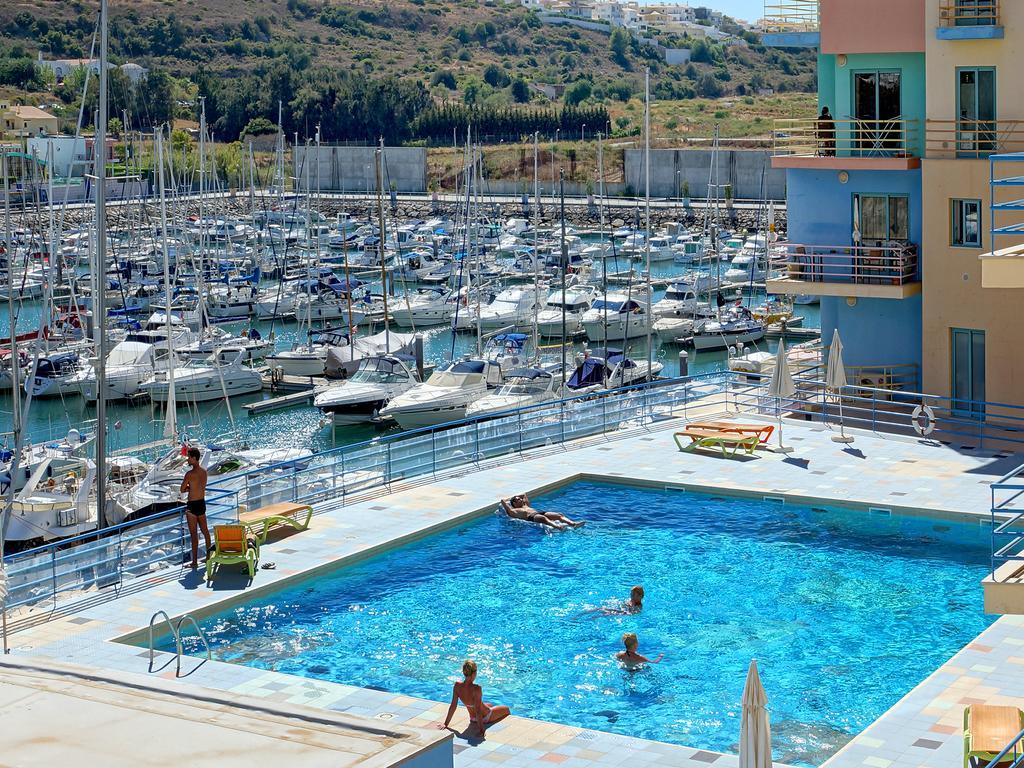 Marina Sea Residence البوفيرا المظهر الخارجي الصورة